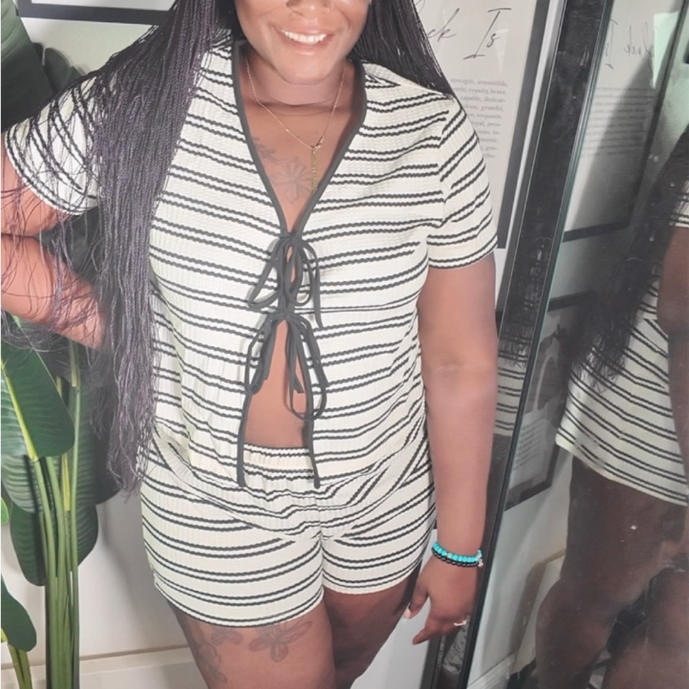 SHEIN Striped Two-Piece Set